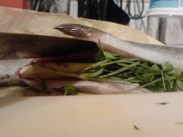 Rezept: Mehlige gegrillte Forelle mit chilligen sauren Bratkartoffeln Bild Nr. 10 Mehlige gegrillte Forelle mit chilligen sauren Bratkartoffeln - Rezept - Bild Nr. 10