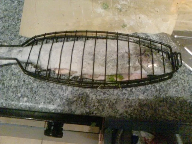 Rezept: Mehlige gegrillte Forelle mit chilligen sauren Bratkartoffeln Bild Nr. 12 Mehlige gegrillte Forelle mit chilligen sauren Bratkartoffeln - Rezept - Bild Nr. 12