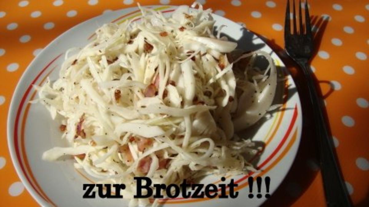 Bilder für Weißkrautsalat mit Speck - Rezept