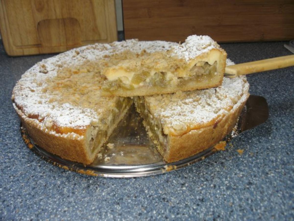 Rhabarberkuchen mit Haferflockenstreuseln - Rezept - Bild Nr. 2