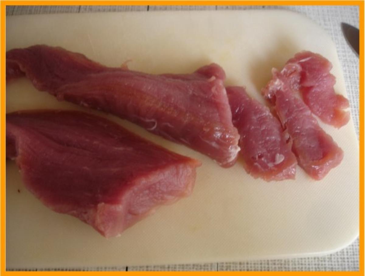 Nudeln mit Schweinefleisch und Gemüse in Pflaumensauce - Rezept - Bild Nr. 7