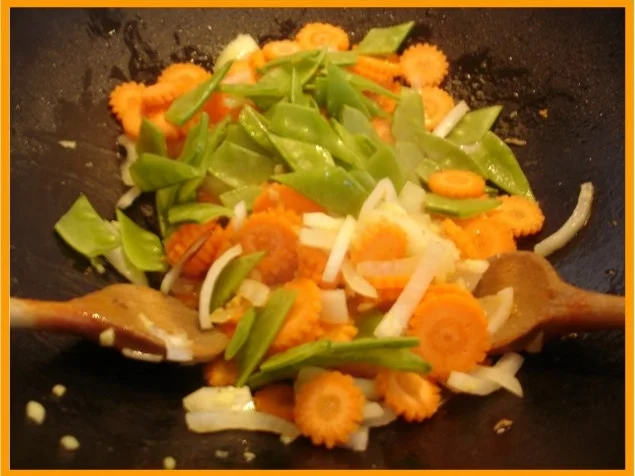 Nudeln mit Schweinefleisch und Gemüse in Pflaumensauce - Rezept - Bild Nr. 14