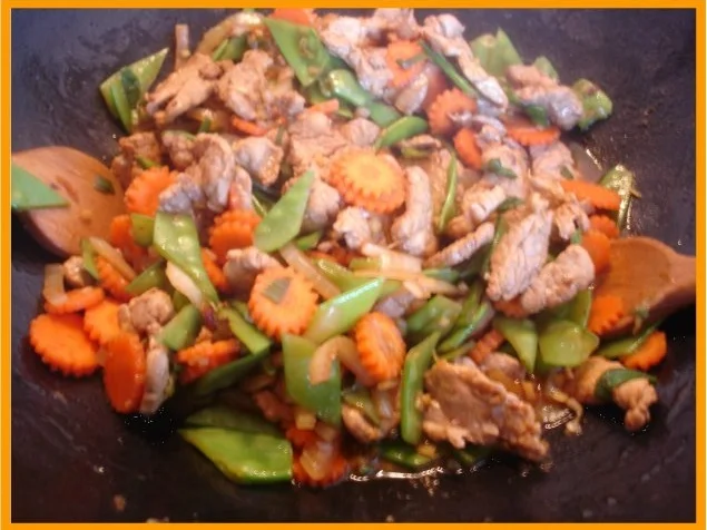 Nudeln mit Schweinefleisch und Gemüse in Pflaumensauce - Rezept - Bild Nr. 19