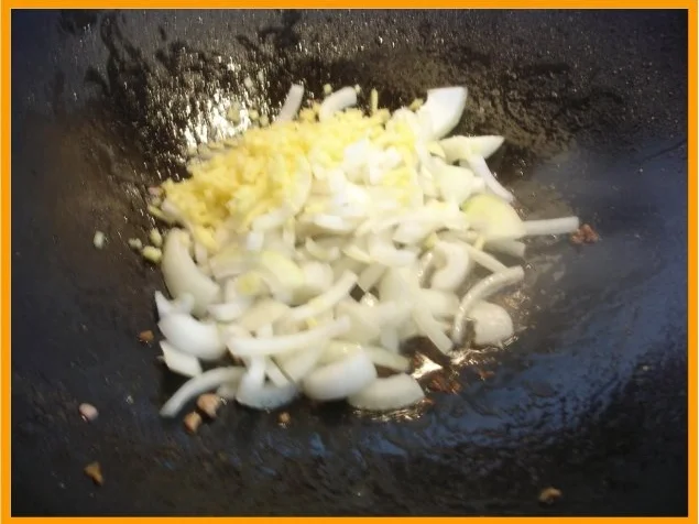 Nudeln mit Schweinefleisch und Gemüse in Pflaumensauce - Rezept - Bild Nr. 12