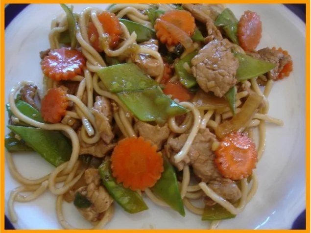 Nudeln mit Schweinefleisch und Gemüse in Pflaumensauce - Rezept - Bild Nr. 22