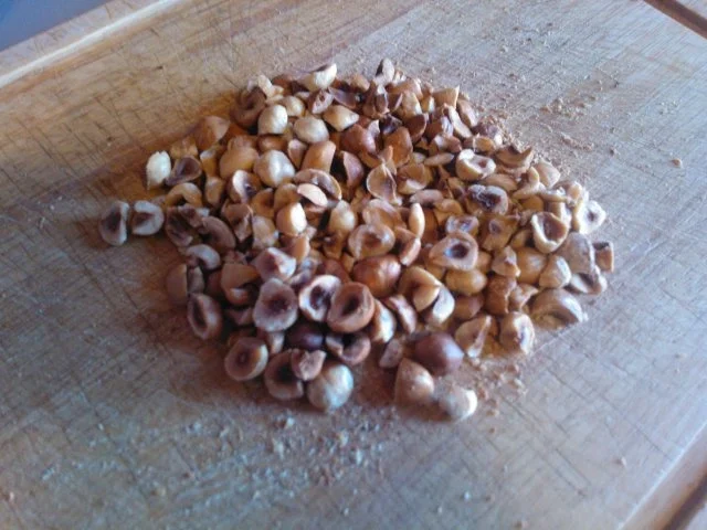 Rezept: Baguette-Broetchen dunkel mit Haselnuessen Bild Nr. 2 Baguette-Broetchen dunkel mit Haselnuessen - Rezept - Bild Nr. 2