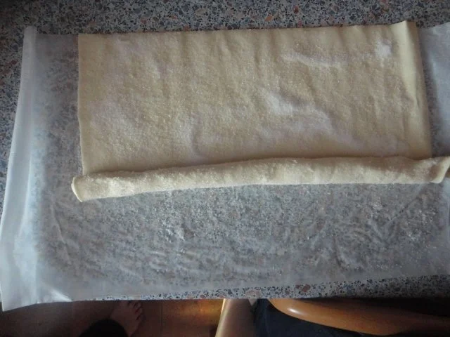 Rezept: Schweineöhrchen Bild Nr. 2 Schweineöhrchen - Rezept - Bild Nr. 2