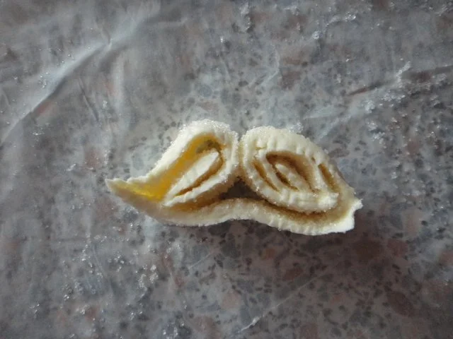 Rezept: Schweineöhrchen Bild Nr. 6 Schweineöhrchen - Rezept - Bild Nr. 6