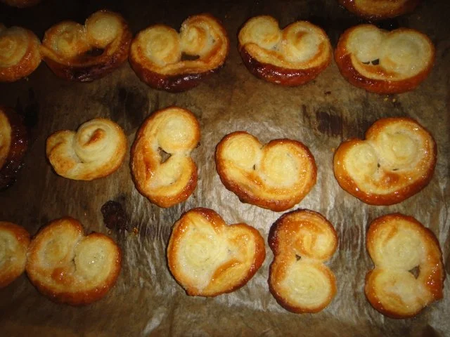 Rezept: Schweineöhrchen Bild Nr. 8 Schweineöhrchen - Rezept - Bild Nr. 8