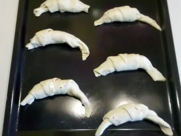 Rezept: Frühstück: Pikante gefüllte Croissants â la Gudrun Bild Nr. 6 Frühstück: Pikante gefüllte Croissants â la Gudrun - Rezept - Bild Nr. 6