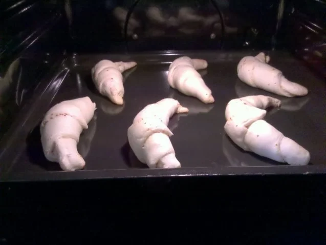 Rezept: Frühstück: Pikante gefüllte Croissants â la Gudrun Bild Nr. 7 Frühstück: Pikante gefüllte Croissants â la Gudrun - Rezept - Bild Nr. 7