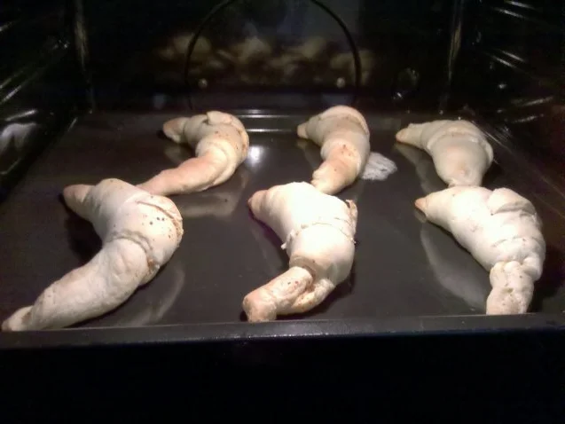 Rezept: Frühstück: Pikante gefüllte Croissants â la Gudrun Bild Nr. 8 Frühstück: Pikante gefüllte Croissants â la Gudrun - Rezept - Bild Nr. 8