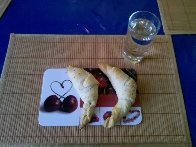 Rezept: Frühstück: Pikante gefüllte Croissants â la Gudrun Bild Nr. 11 Frühstück: Pikante gefüllte Croissants â la Gudrun - Rezept - Bild Nr. 11