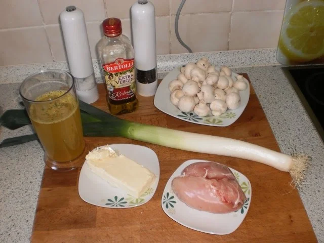 Rezept: Lauch-Geflügel-Suppe Bild Nr. 2 Lauch-Geflügel-Suppe - Rezept - Bild Nr. 2