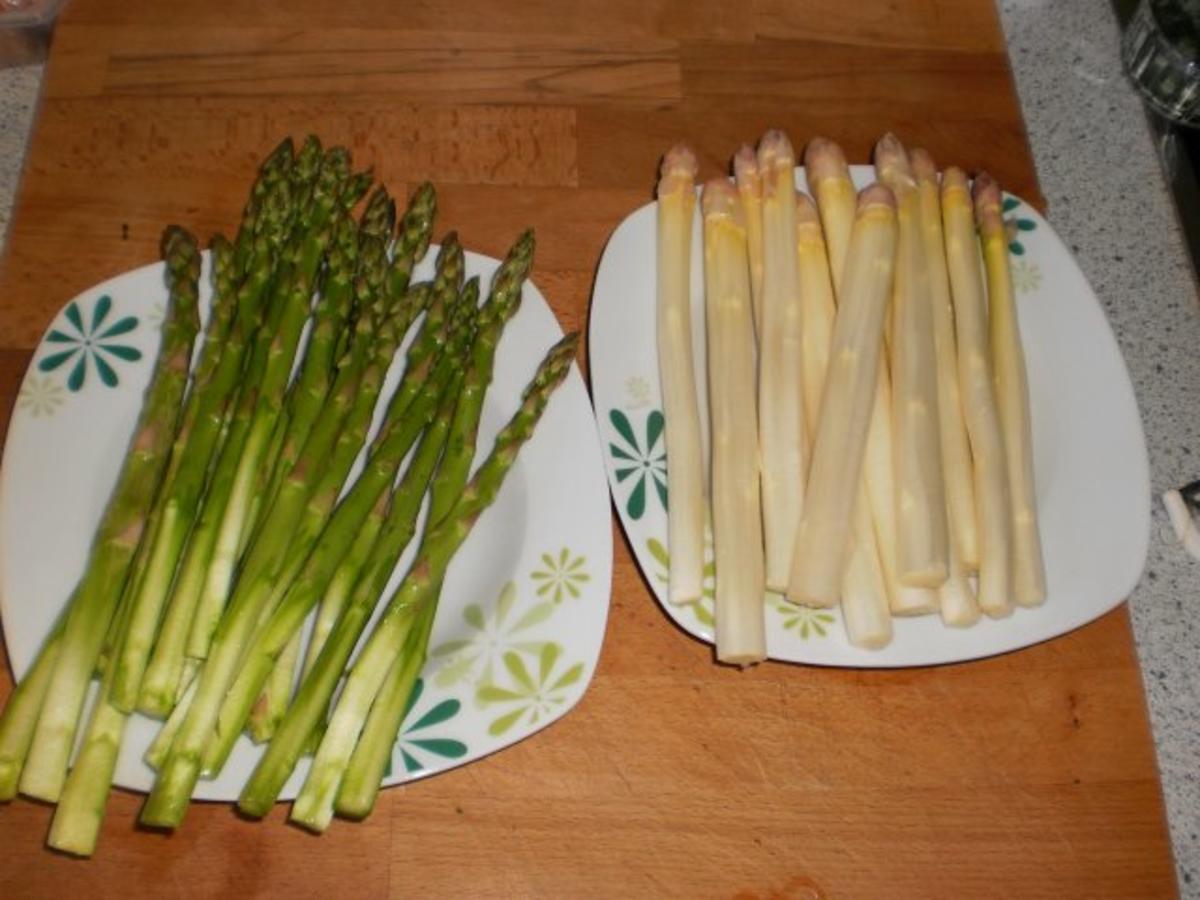 Geflügel-Pilztopf mit zweierlei Spargel - Rezept - Bild Nr. 3