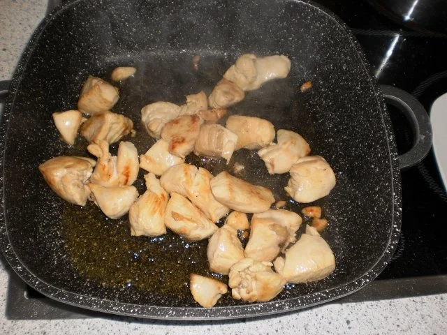 Geflügel-Pilztopf mit zweierlei Spargel - Rezept - Bild Nr. 7