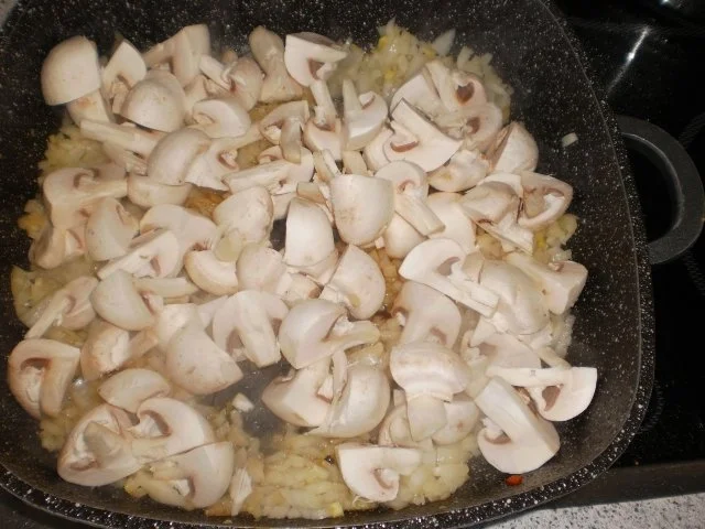 Geflügel-Pilztopf mit zweierlei Spargel - Rezept - Bild Nr. 8