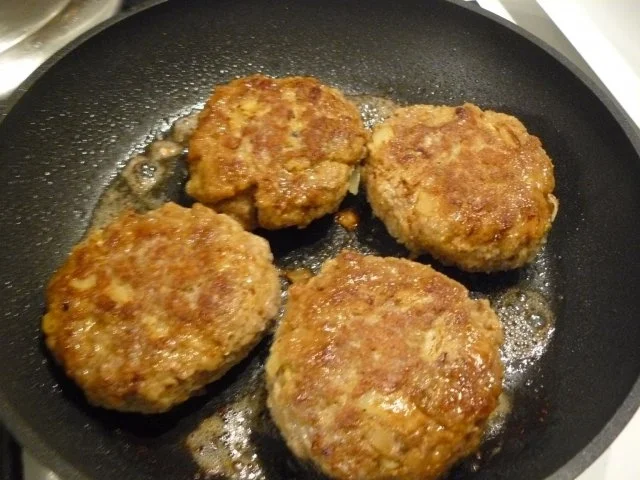 Bratklößchen mit Poreegemüse (Fleischplanzerl) - Rezept - Bild Nr. 8