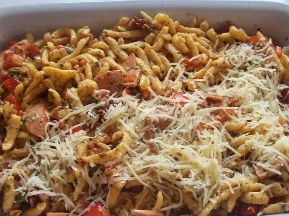 Spätzle überbacken mit dreierlei Käse - Rezept - Bild Nr. 2