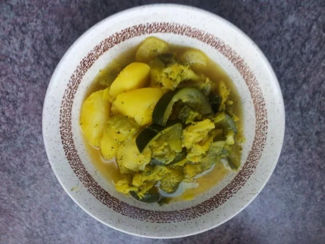 Grüner Eintopf mit Knoblauch + frischem März-Gemüse - Rezept - Bild Nr. 8