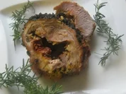 Rezept: Deftiger Zwiebel-Rollbraten NT, mit schwarzer Kräuterkruste Deftiger Zwiebel-Rollbraten NT, mit schwarzer Kräuterkruste - Rezept