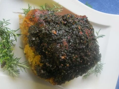 Deftiger Zwiebel-Rollbraten NT, mit schwarzer Kräuterkruste - Rezept - Bild Nr. 3