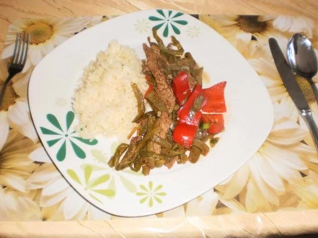 Rezept: Rumpsteaksteifen mit Bohnen Rumpsteaksteifen mit Bohnen - Rezept