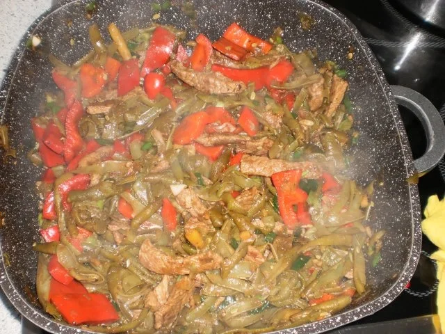 Rezept: Rumpsteaksteifen mit Bohnen Bild Nr. 12 Rumpsteaksteifen mit Bohnen - Rezept - Bild Nr. 12