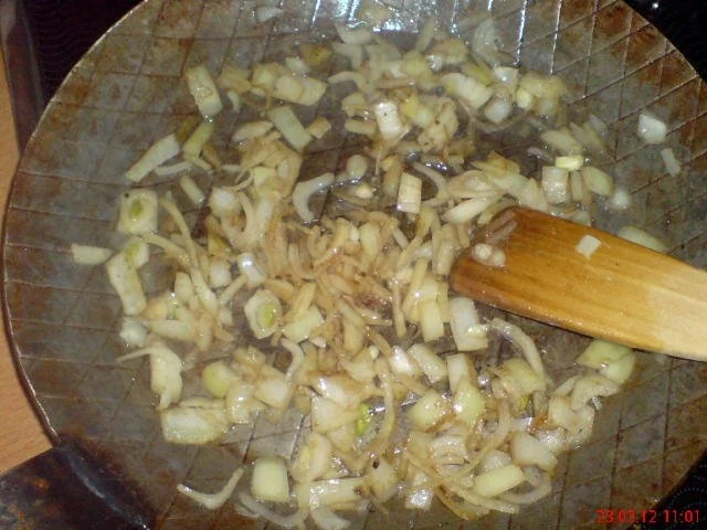 Rezept: Hähnchen-Innereien-RAGUET mit Reis und Porreegemüse Bild Nr. 5 Hähnchen-Innereien-RAGUET mit Reis und Porreegemüse - Rezept - Bild Nr. 5