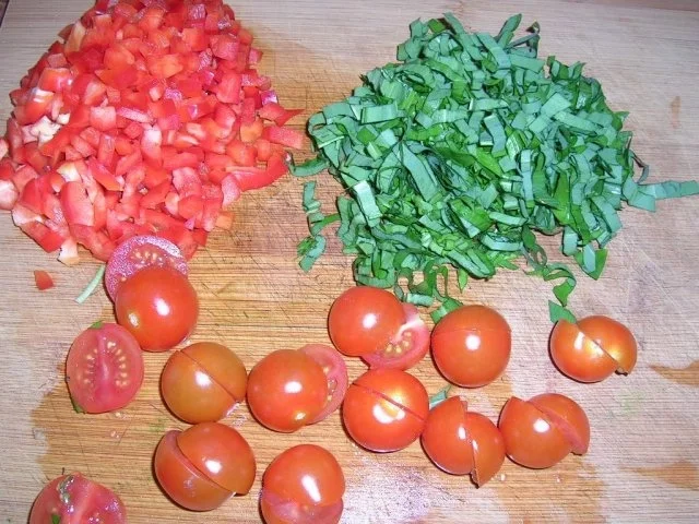 Rezept: Bärlauchquiche - zum Dahinschmelzen (es ist soweit - nun gibt es ihn wieder!!!) Bild Nr. 6 Bärlauchquiche - zum Dahinschmelzen (es ist soweit - nun gibt es ihn wieder!!!) - Rezept - Bild Nr. 6