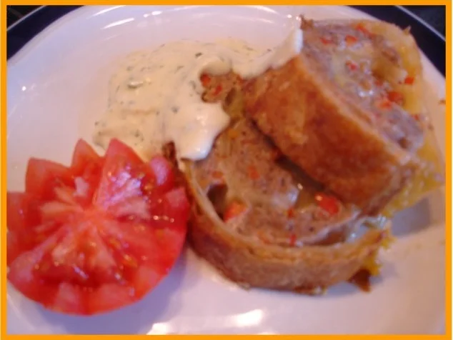 Rezept: Hackfleischpastete mit Käsesauce und Feldsalat Bild Nr. 24 Hackfleischpastete mit Käsesauce und Feldsalat - Rezept - Bild Nr. 24