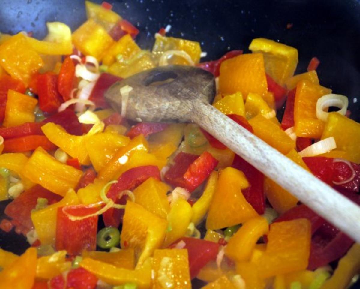 Fruchtziege im Huhn, dazu knackiges Paprika-Ebly-Gemüse - Rezept - Bild Nr. 9