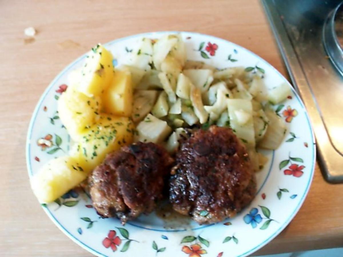 Bilder für Kräuter-Bouletten mit Fenchelgemüse und Petersiliekartoffeln - Rezept