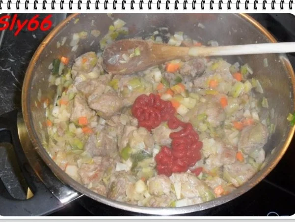 Rezept: Fleischgerichte:Schweinegulasch Bild Nr. 11 Fleischgerichte:Schweinegulasch - Rezept - Bild Nr. 11