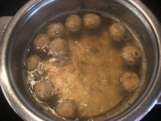 Rezept: Fisch: Fischklößchen Bild Nr. 3 Fisch: Fischklößchen - Rezept - Bild Nr. 3