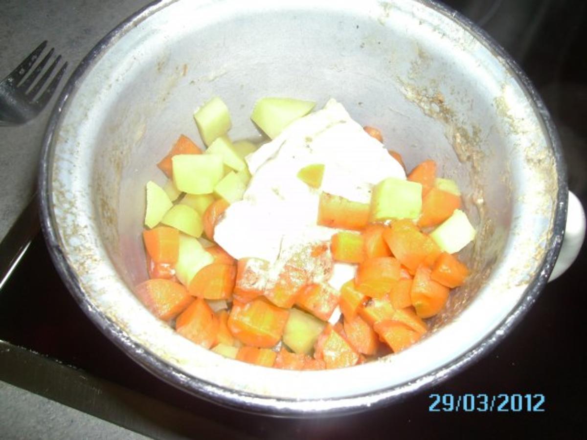 BABYNAHRUNG: Seelachs mit Kartoffeln und Karotten - Rezept - Bild Nr. 3