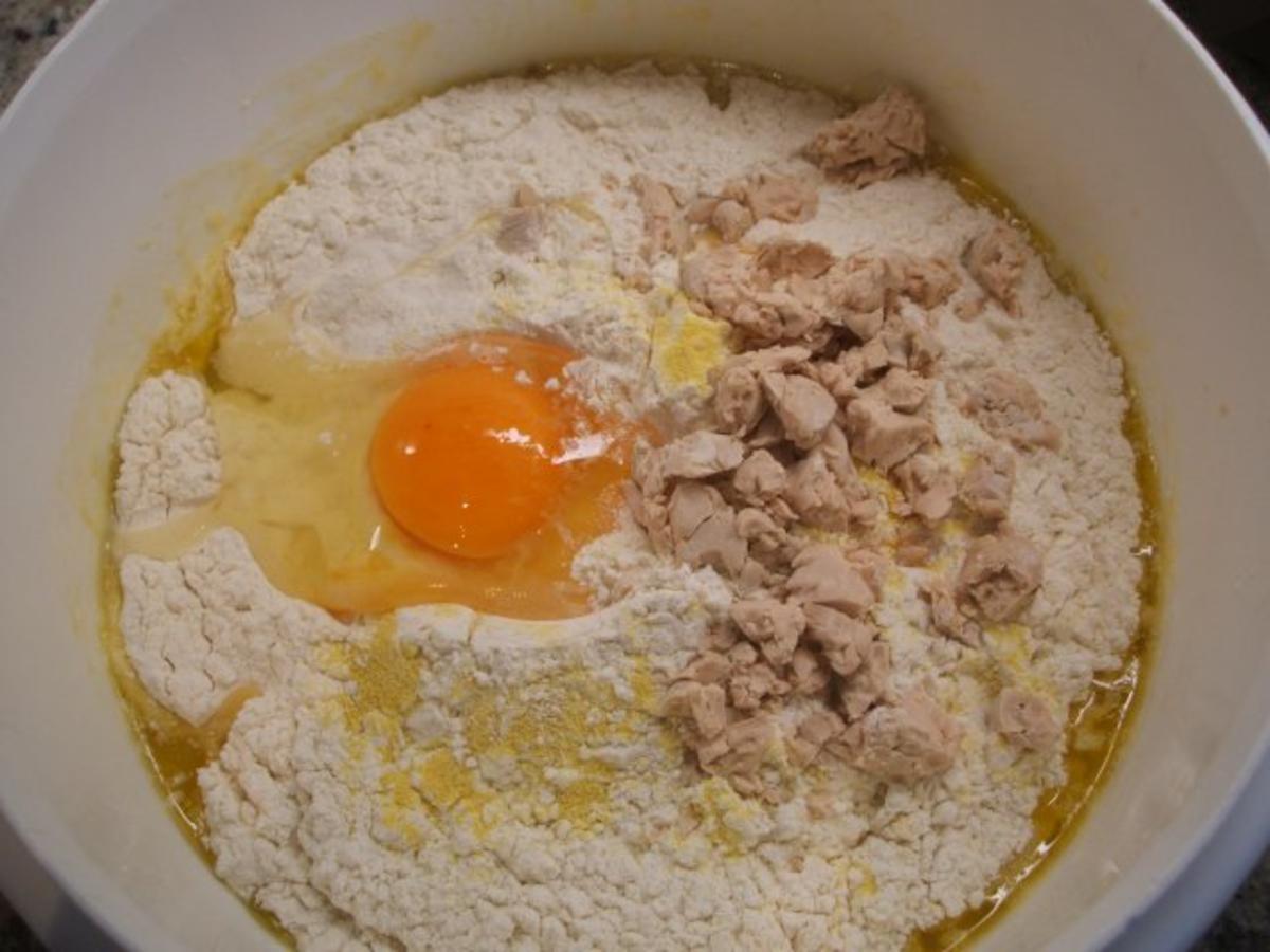 Backen: Zupfgugelhupf von Sonja gemopst (mit Erlaubnis) - Rezept - Bild Nr. 2