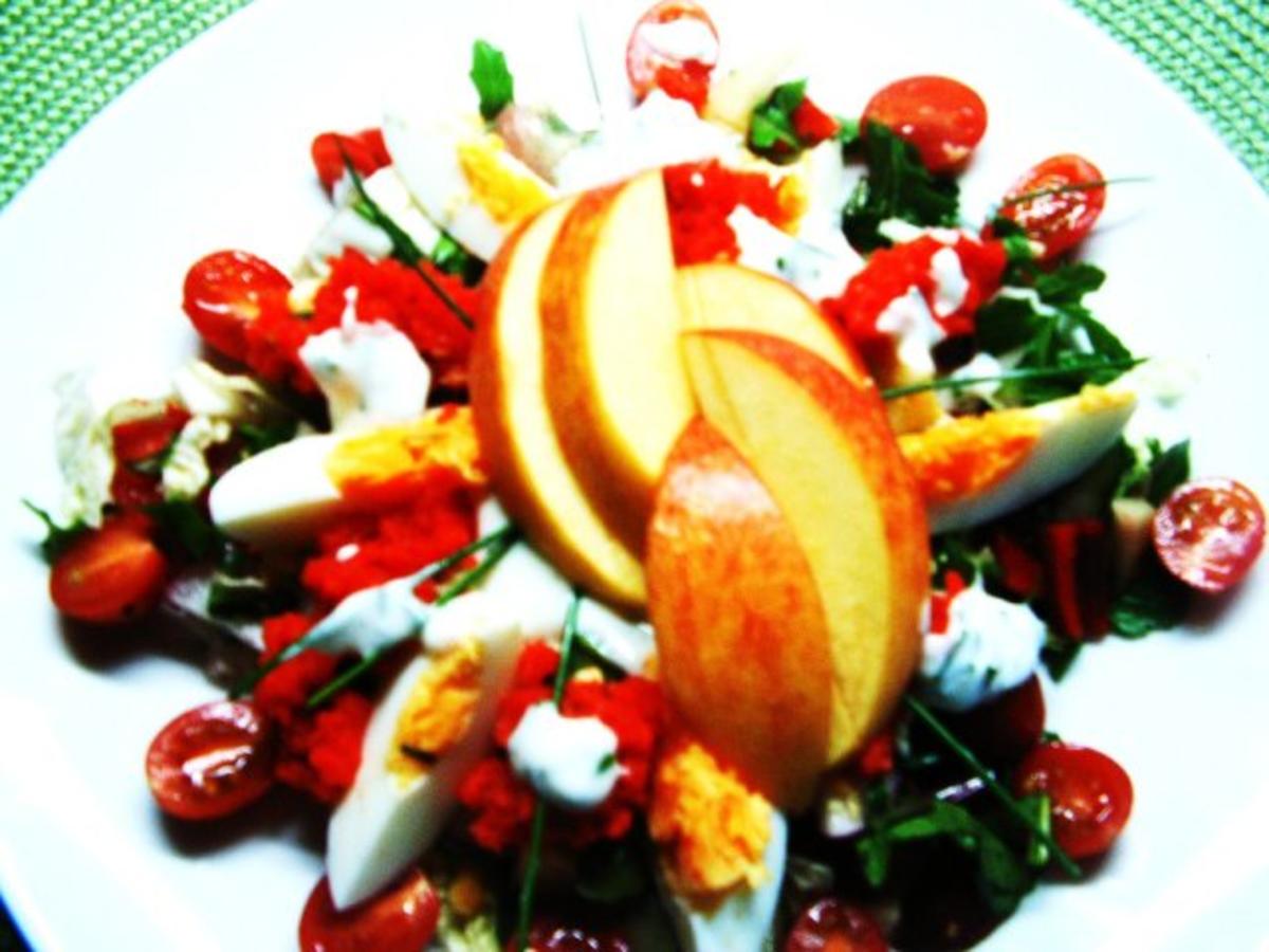 Rezept: Muntermachersalat mit Seelachsschitzel Muntermachersalat mit Seelachsschitzel - Rezept