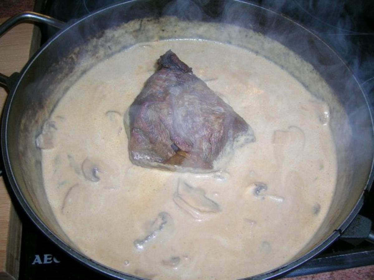 Rahmbraten vom falschen Filet mitChampignons einfach nur lecker so ...
