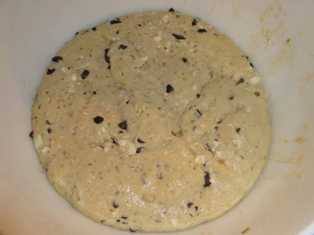 Rezept: Dinkelbrot mit Schafskäse, Bärlauch und Kastanien Bild Nr. 6 Dinkelbrot mit Schafskäse, Bärlauch und Kastanien - Rezept - Bild Nr. 6