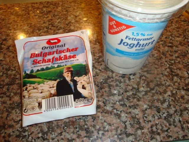 Rezept: Dinkelbrot mit Schafskäse, Bärlauch und Kastanien Bild Nr. 3 Dinkelbrot mit Schafskäse, Bärlauch und Kastanien - Rezept - Bild Nr. 3