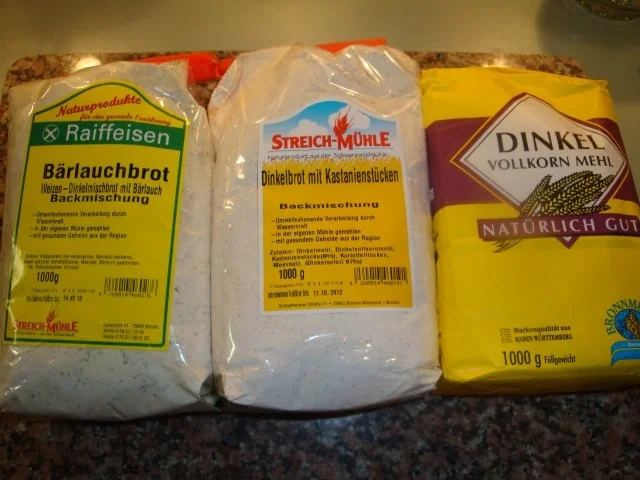 Rezept: Dinkelbrot mit Schafskäse, Bärlauch und Kastanien Bild Nr. 2 Dinkelbrot mit Schafskäse, Bärlauch und Kastanien - Rezept - Bild Nr. 2