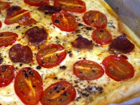 Chorizo und Tomaten auf Blätterteig - Rezept - Bild Nr. 8