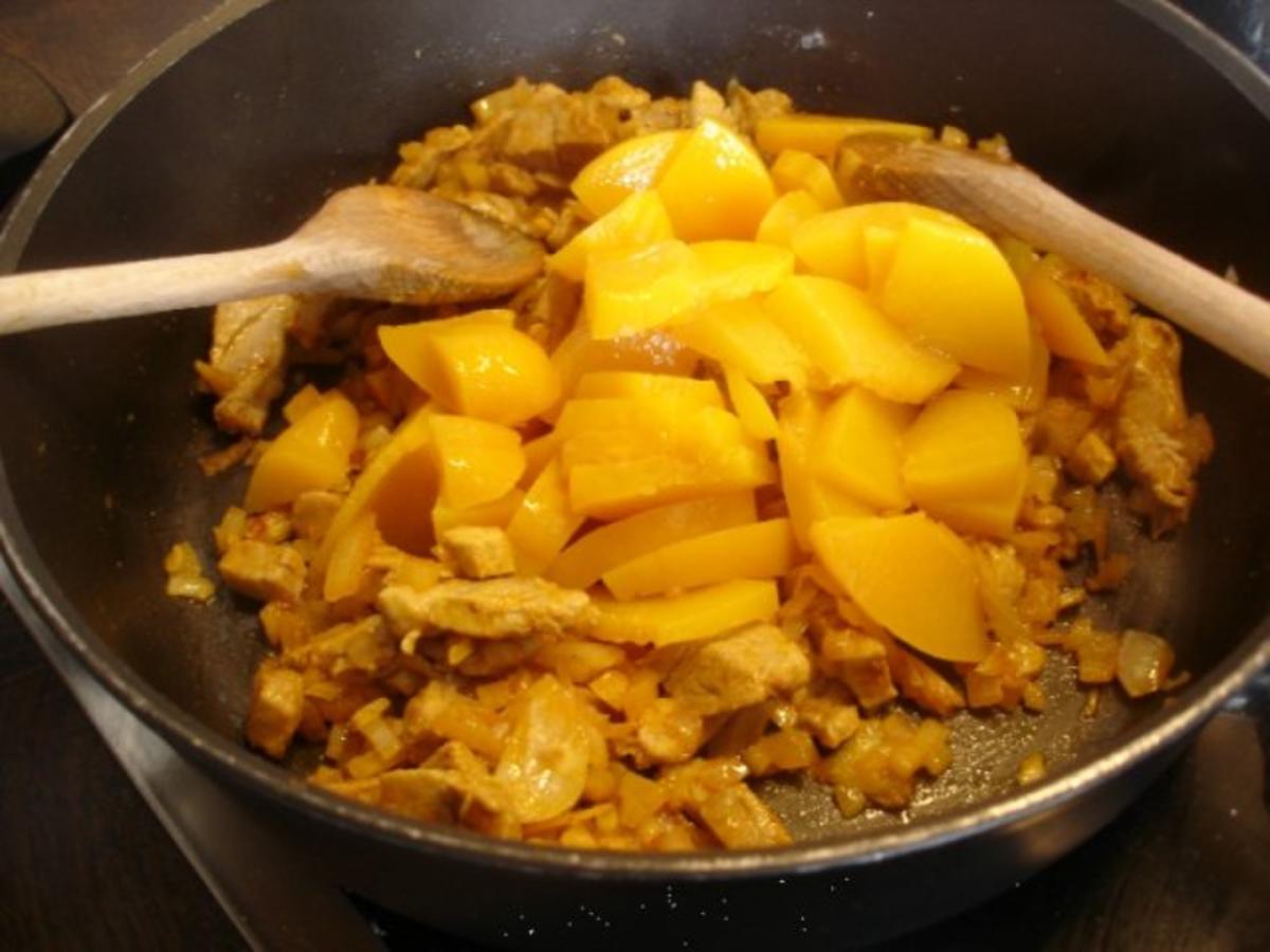 Schweinefilet in Currysauce mit Reis und Blattsalat - Rezept - kochbar.de