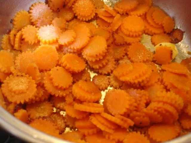 Karamellisierte Möhrenblüten - Rezept - Bild Nr. 13