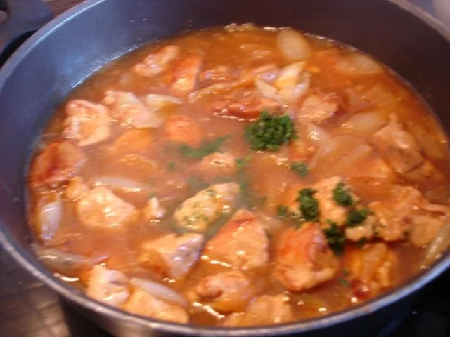 Rezept: Schweinepfeffer mit fränkischen Klößen und karamellisierten Möhrenblüten Bild Nr. 16 Schweinepfeffer mit fränkischen Klößen und karamellisierten Möhrenblüten - Rezept - Bild Nr. 16