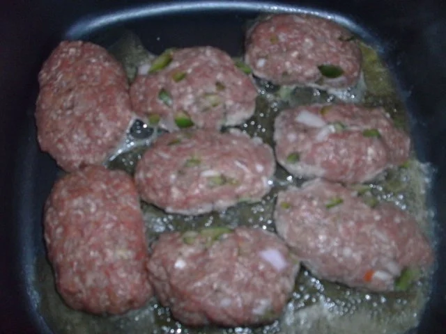 Rezept: Pikante Frikadellen Bild Nr. 5 Pikante Frikadellen - Rezept - Bild Nr. 5