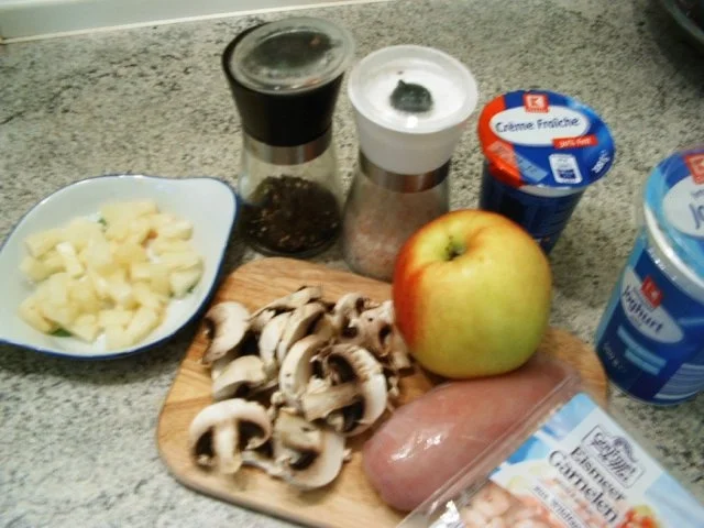 Rezept: Hänchen-Garnelen-Salat Bild Nr. 3 Hänchen-Garnelen-Salat - Rezept - Bild Nr. 3