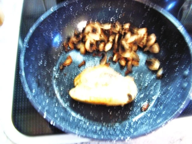 Rezept: Hänchen-Garnelen-Salat Bild Nr. 4 Hänchen-Garnelen-Salat - Rezept - Bild Nr. 4