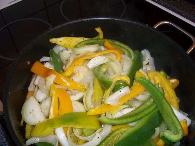 Rezept: Hackfleisch-Gemüseauflauf (oder Lieblingsessen unseres Sohnes) Bild Nr. 5 Hackfleisch-Gemüseauflauf (oder Lieblingsessen unseres Sohnes) - Rezept - Bild Nr. 5